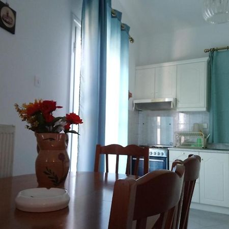 Vacation House In Stroggili Agios Ioannis Peristerion Exteriör bild